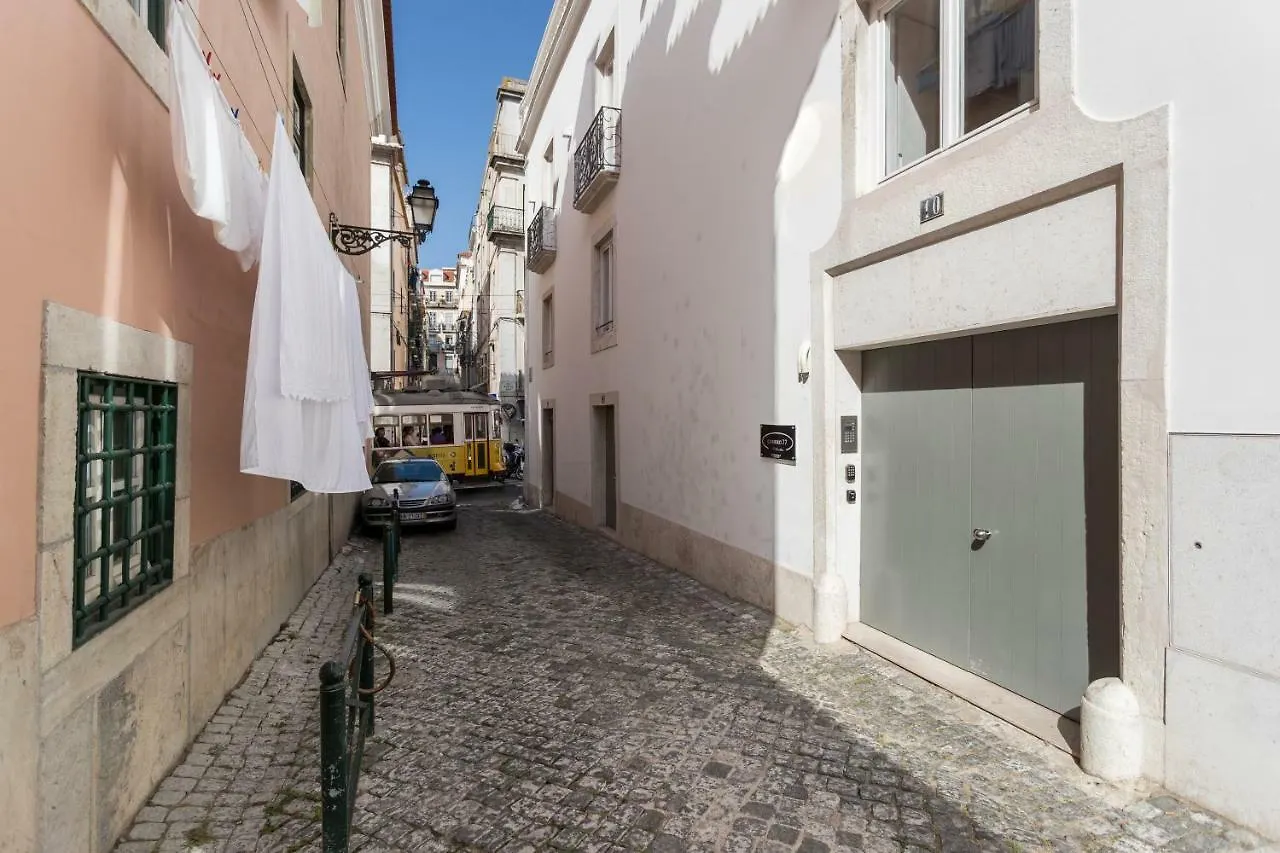 Chiado Cozy Apartments - By Lu Holidays Lisbon