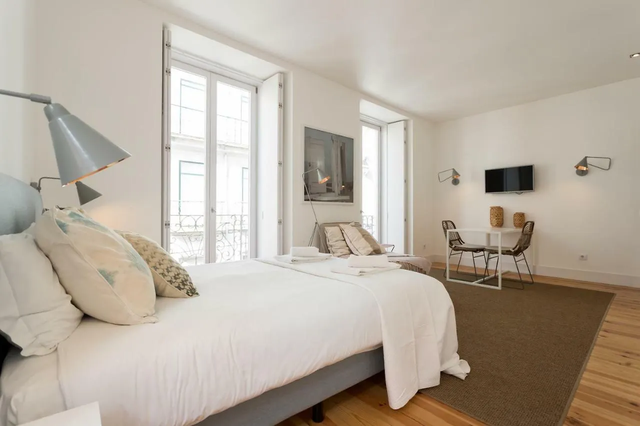 Chiado Cozy Apartments - By Lu Holidays Lisbon Portugal